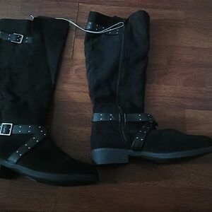 Women's Black Knee-High Boots